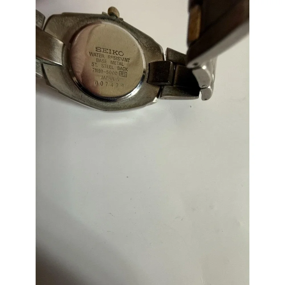 Seiko 7N89-5000 R1 Vintage Quartz Watch Silver Tone Japan Rare Retro